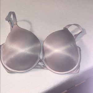 VS white 34 DDD bra